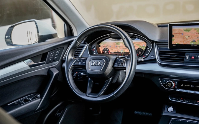 Audi Q5 cena 159900 przebieg: 80000, rok produkcji 2020 z Korsze małe 667